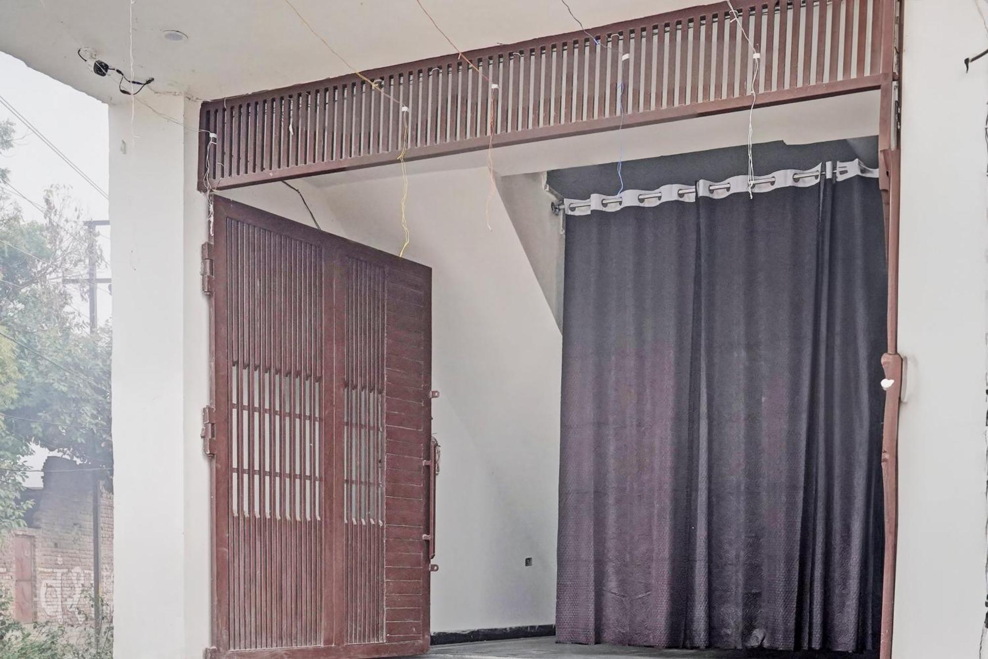 Hotel O Highway Plaza And Resorts 2 Hāthras 외부 사진